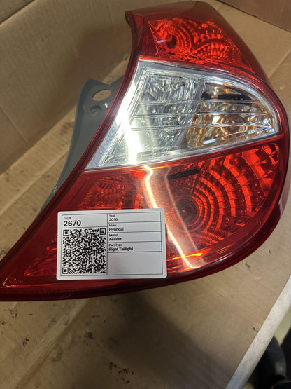 2016  RB Right Taillight