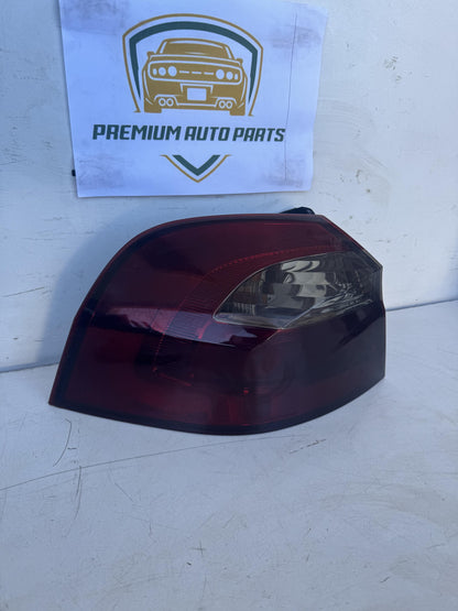 2015  UB Left Taillight