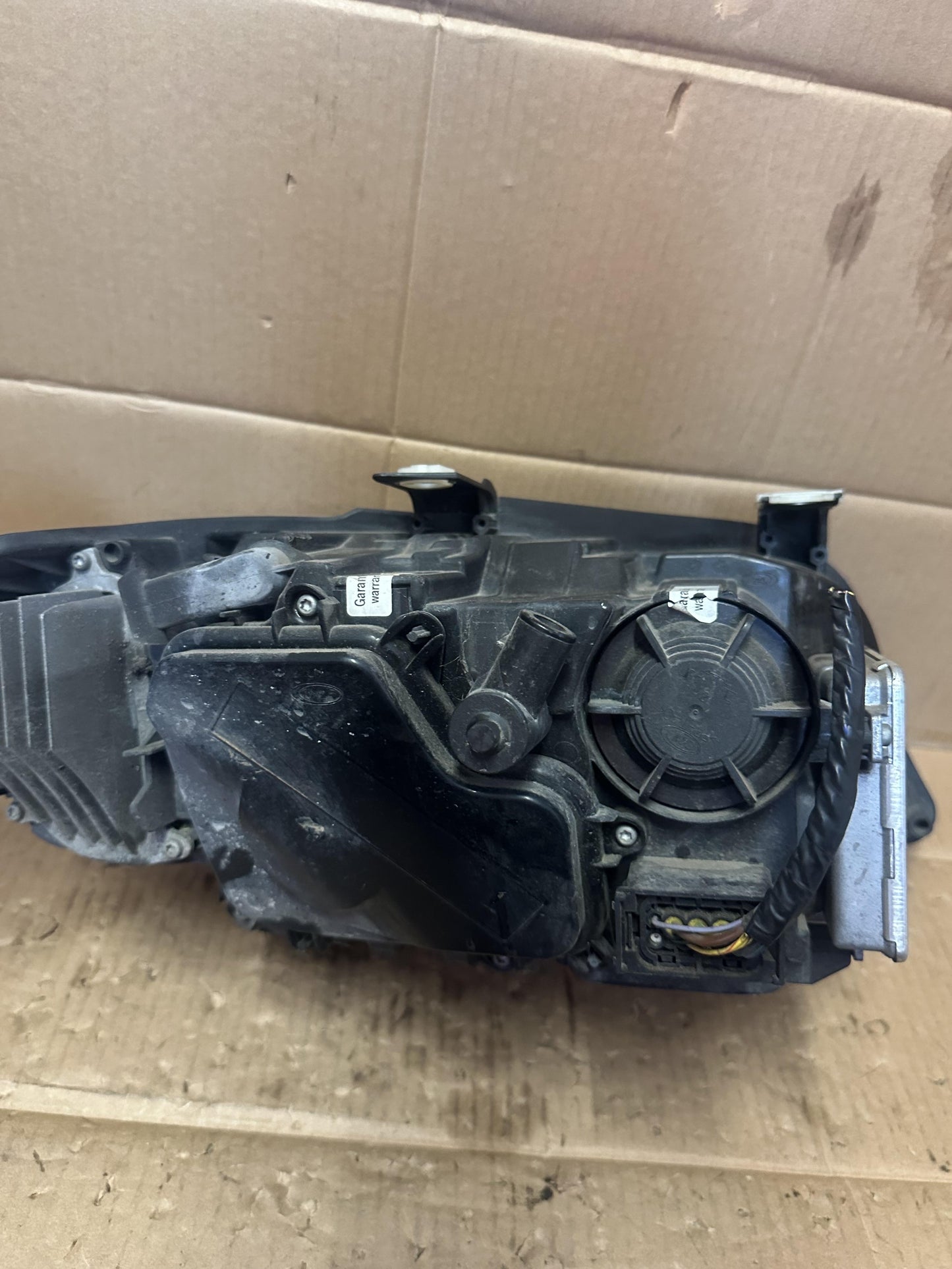 2010   Left Headlight