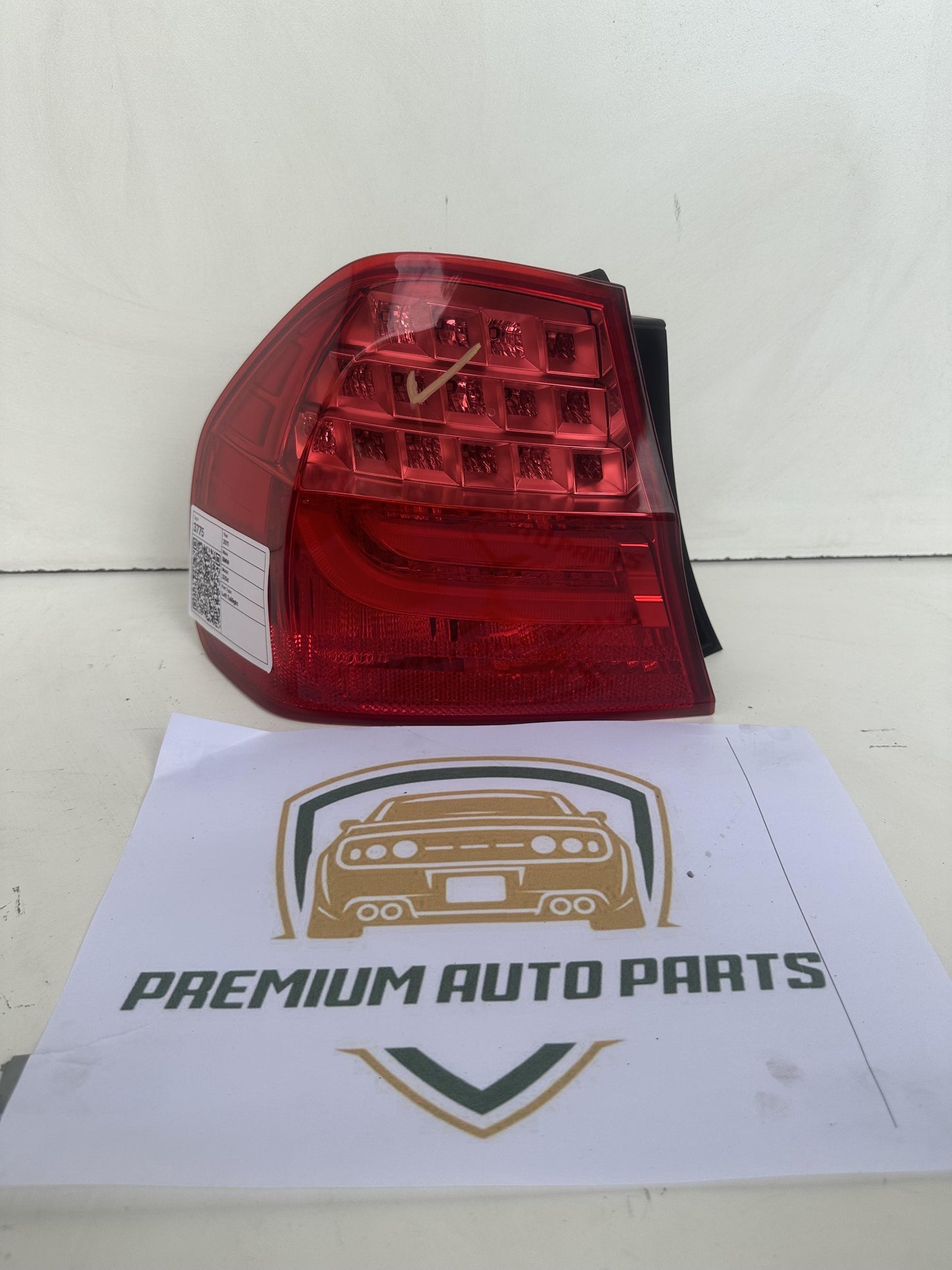 2011  E90 Left Taillight