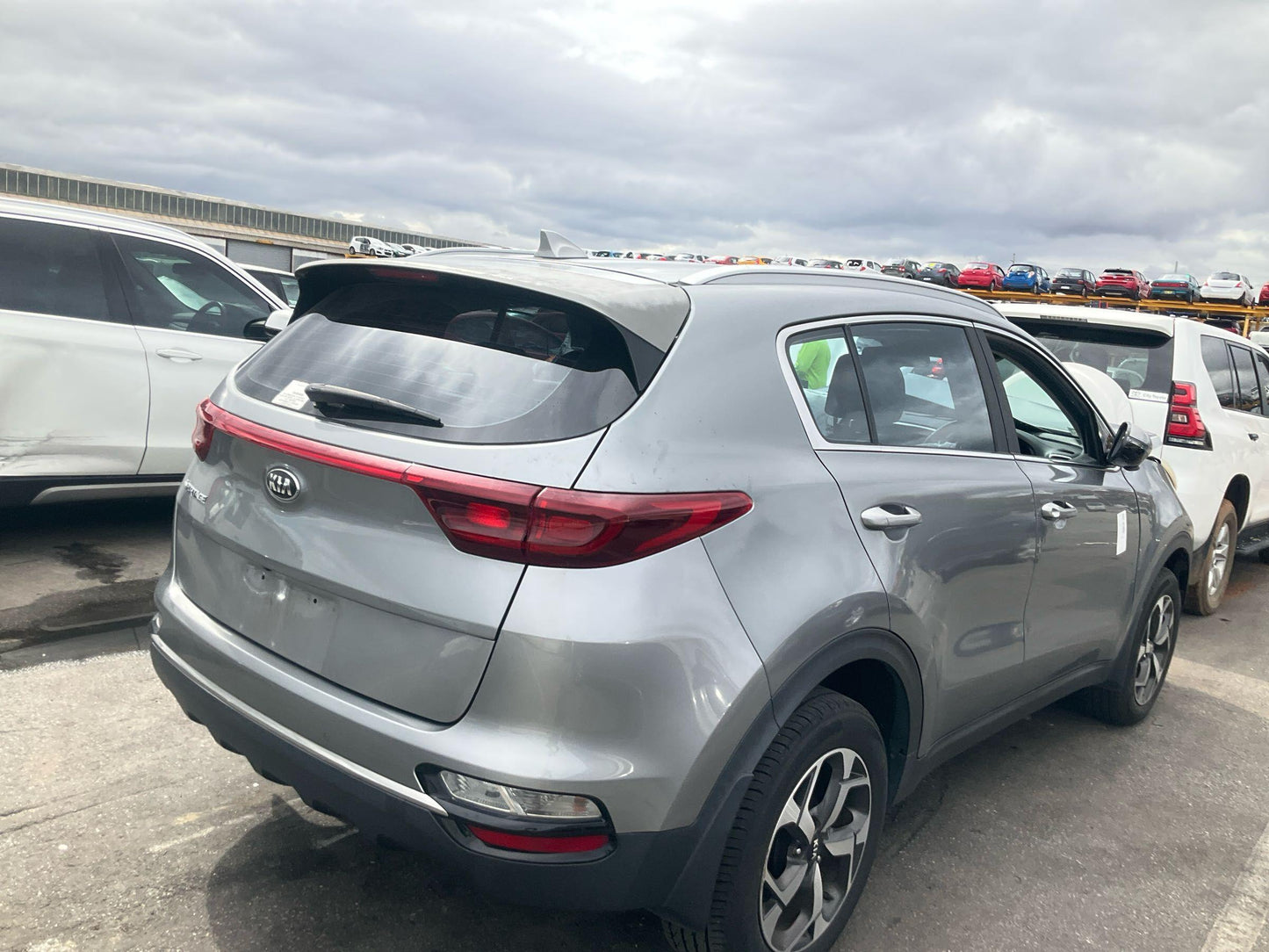 Kia 
Sportage