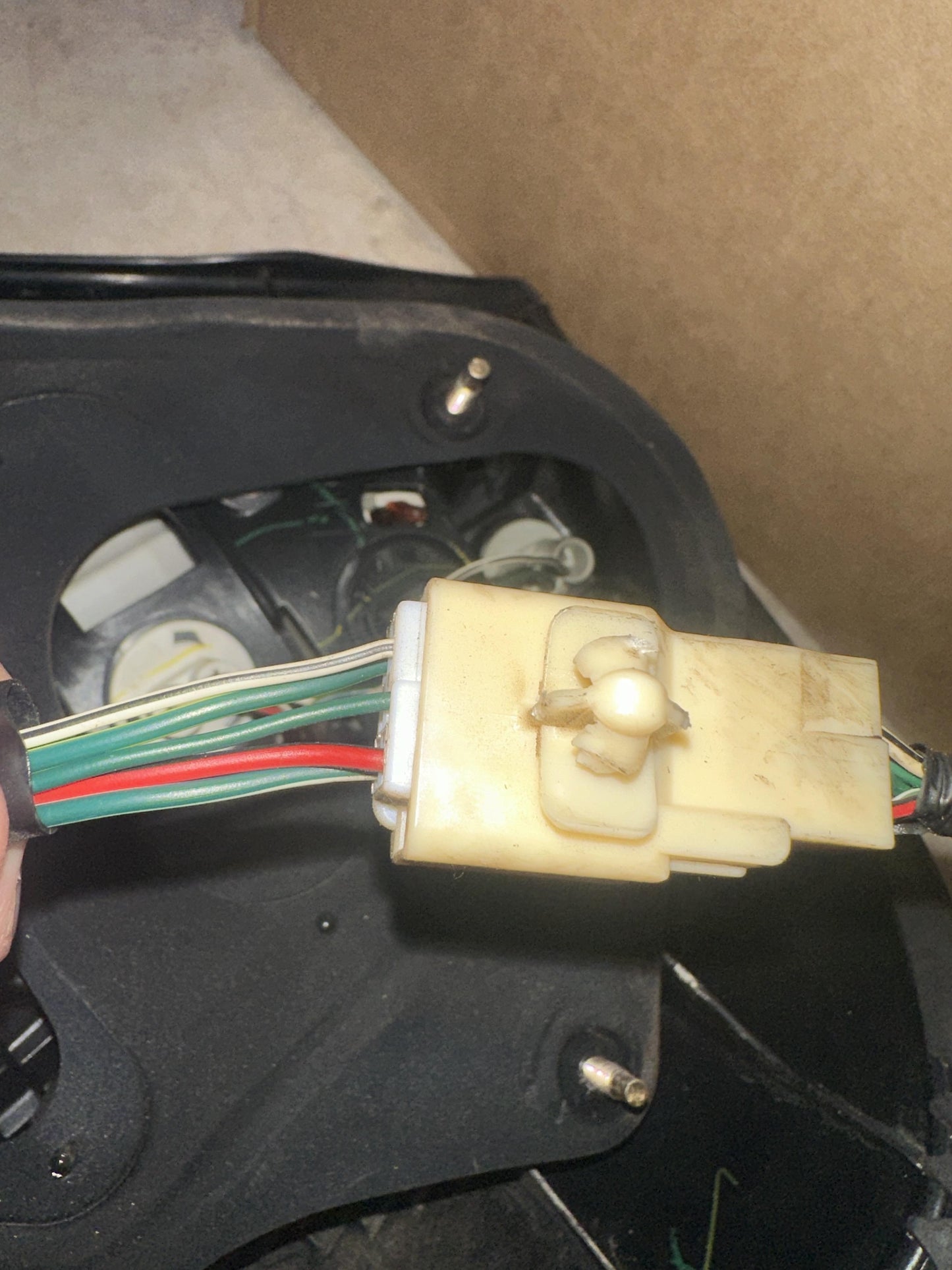 2004   Left Taillight