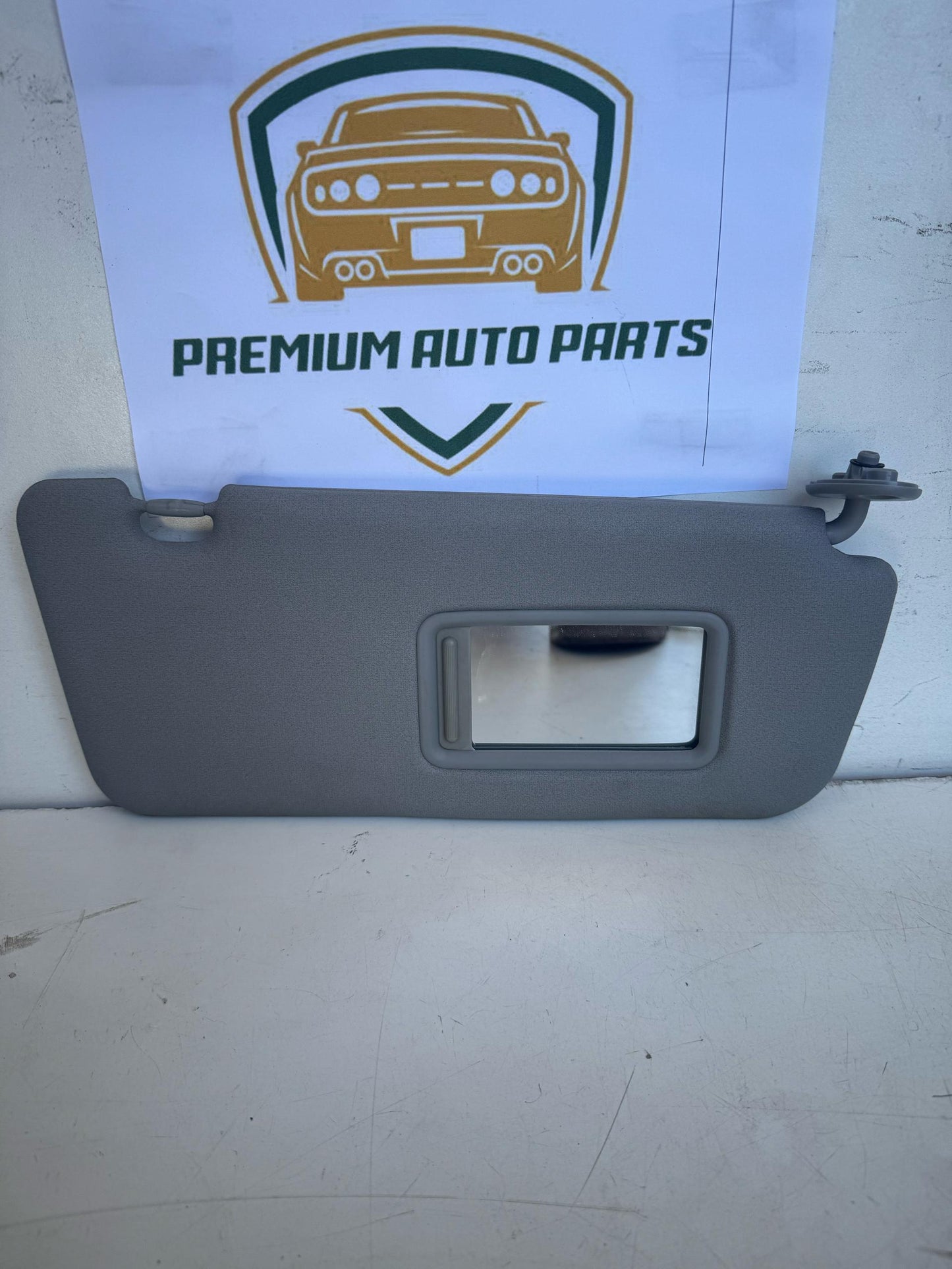 2004   Right Sun Visor
