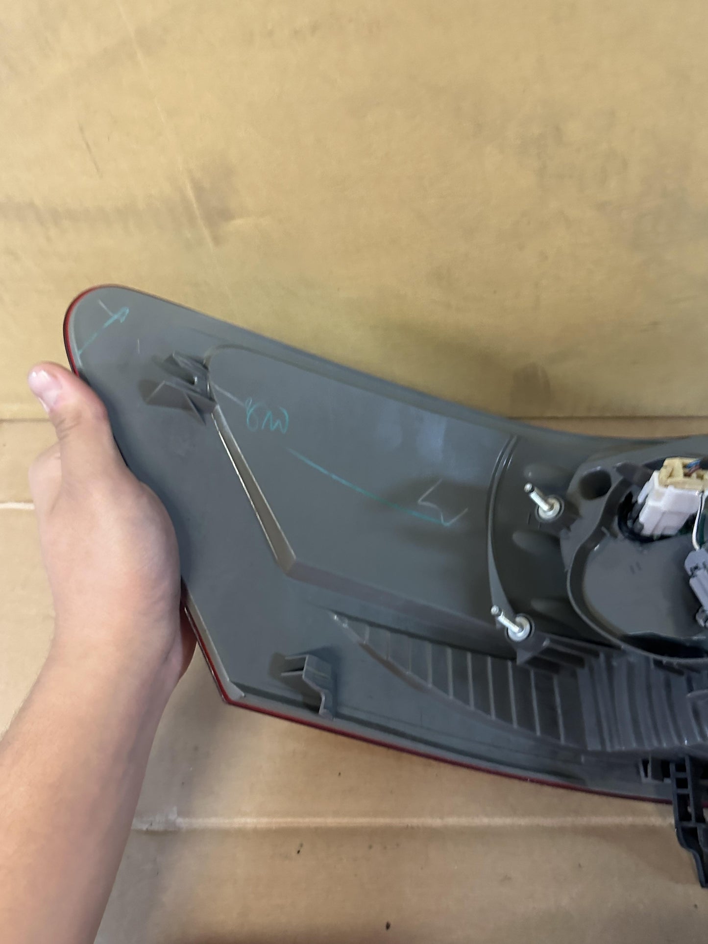 2007  Aurion Right Taillight