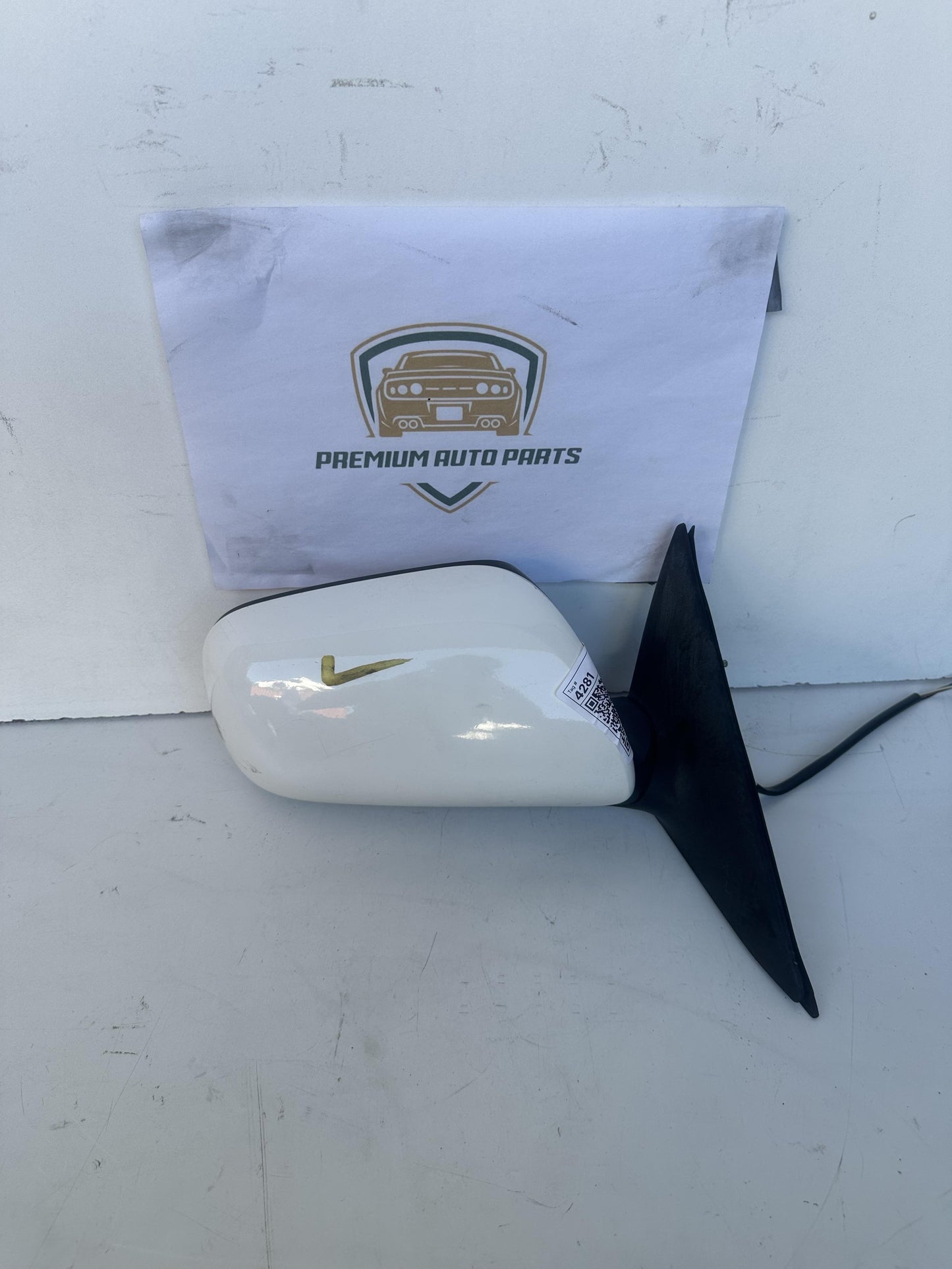 2008  XV40 Right Door Mirror