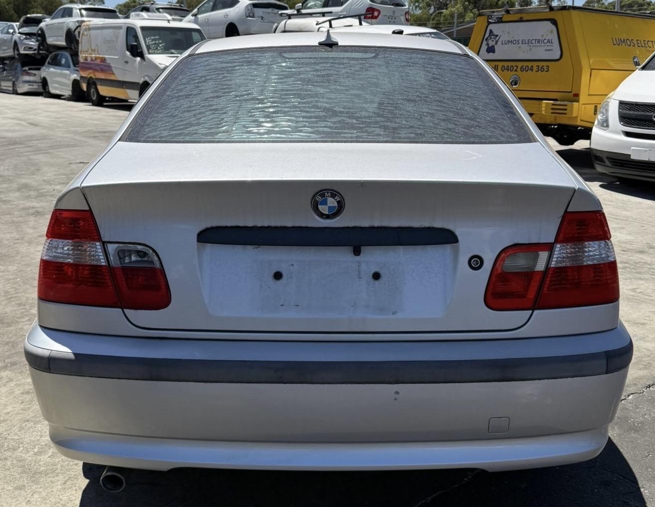 2003 BMW 318   
BMW
318