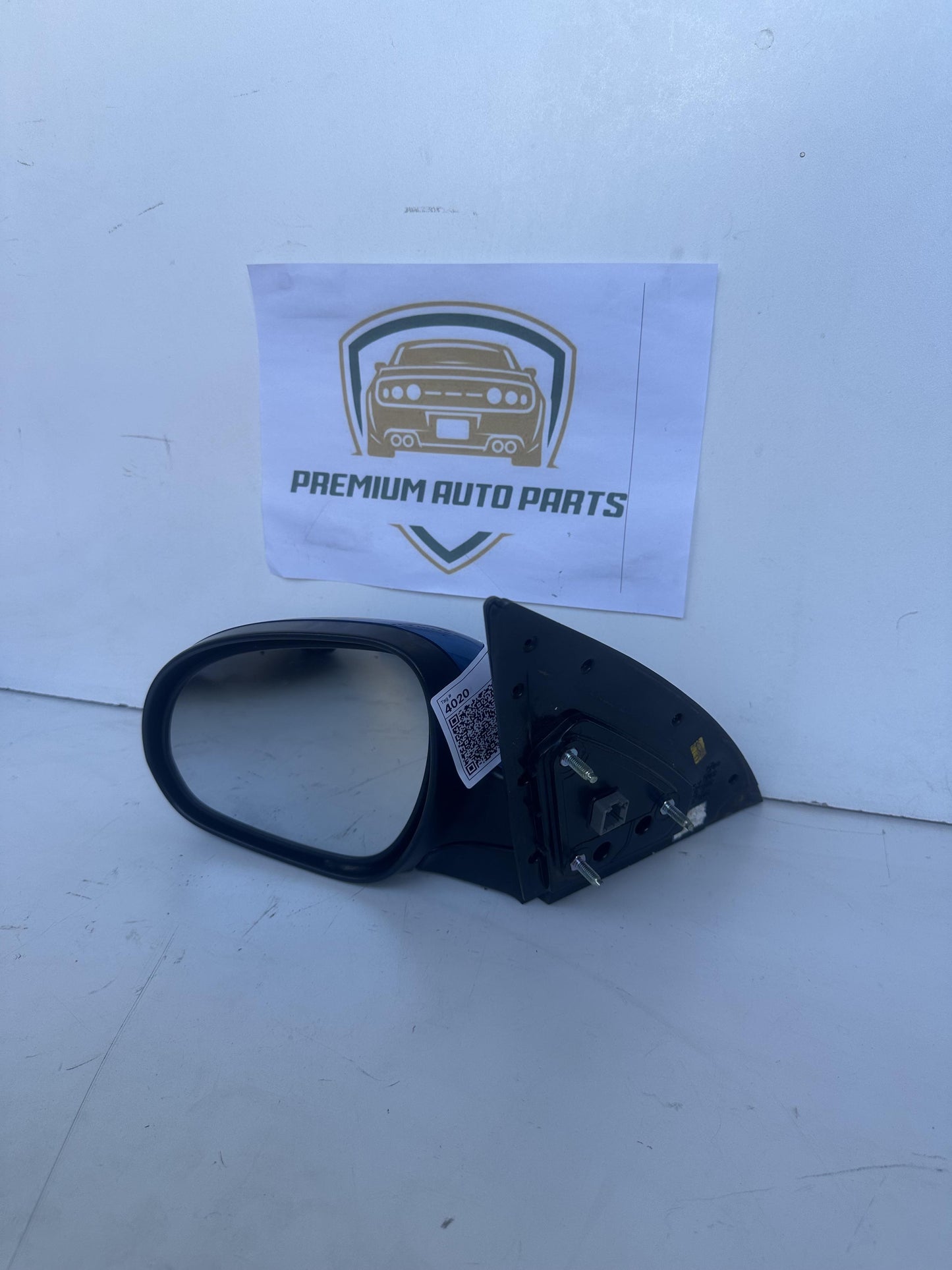 2011  GL(Middle-low grade) Left Door Mirror