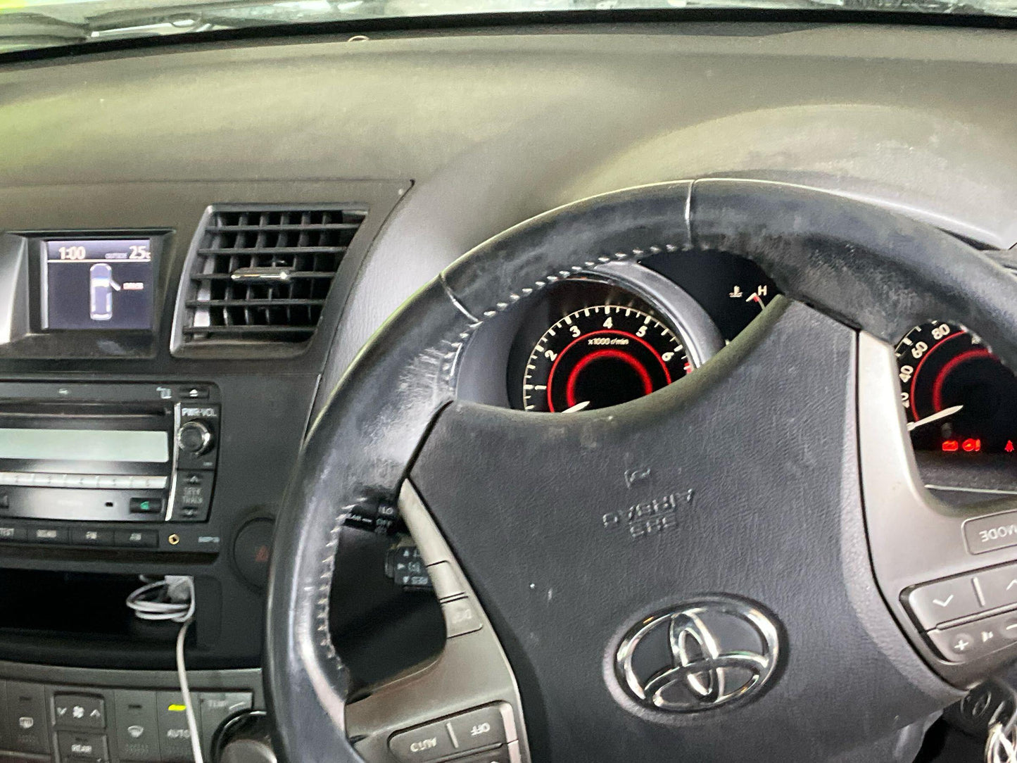 2010 Toyota Kluger  Station Wagon 
Toyota
Kluger