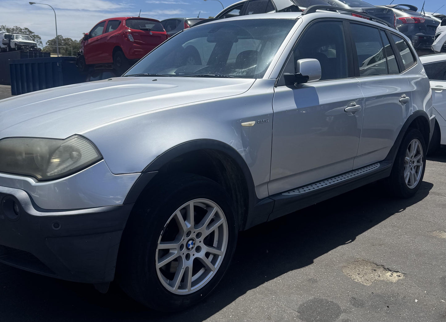 2004 BMW X3  E83Station Wagon 
BMW
X3