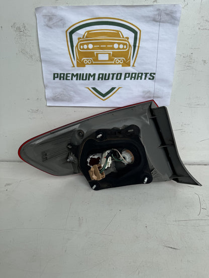 2008   Right Taillight