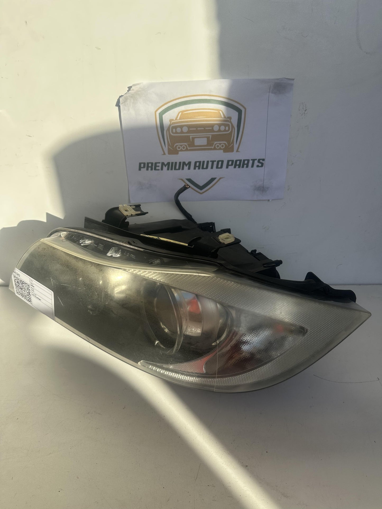 E90 Left Headlight