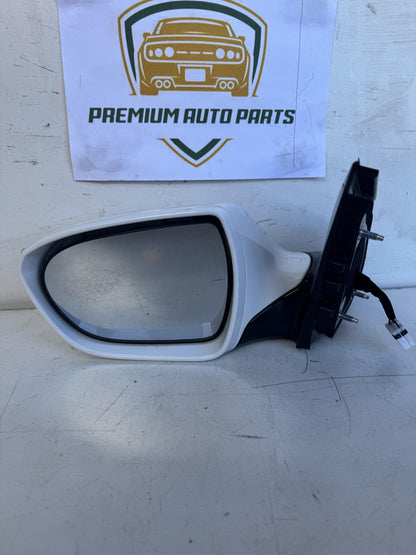 2017  VF Left Door Mirror