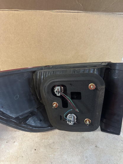 2001   Left Taillight