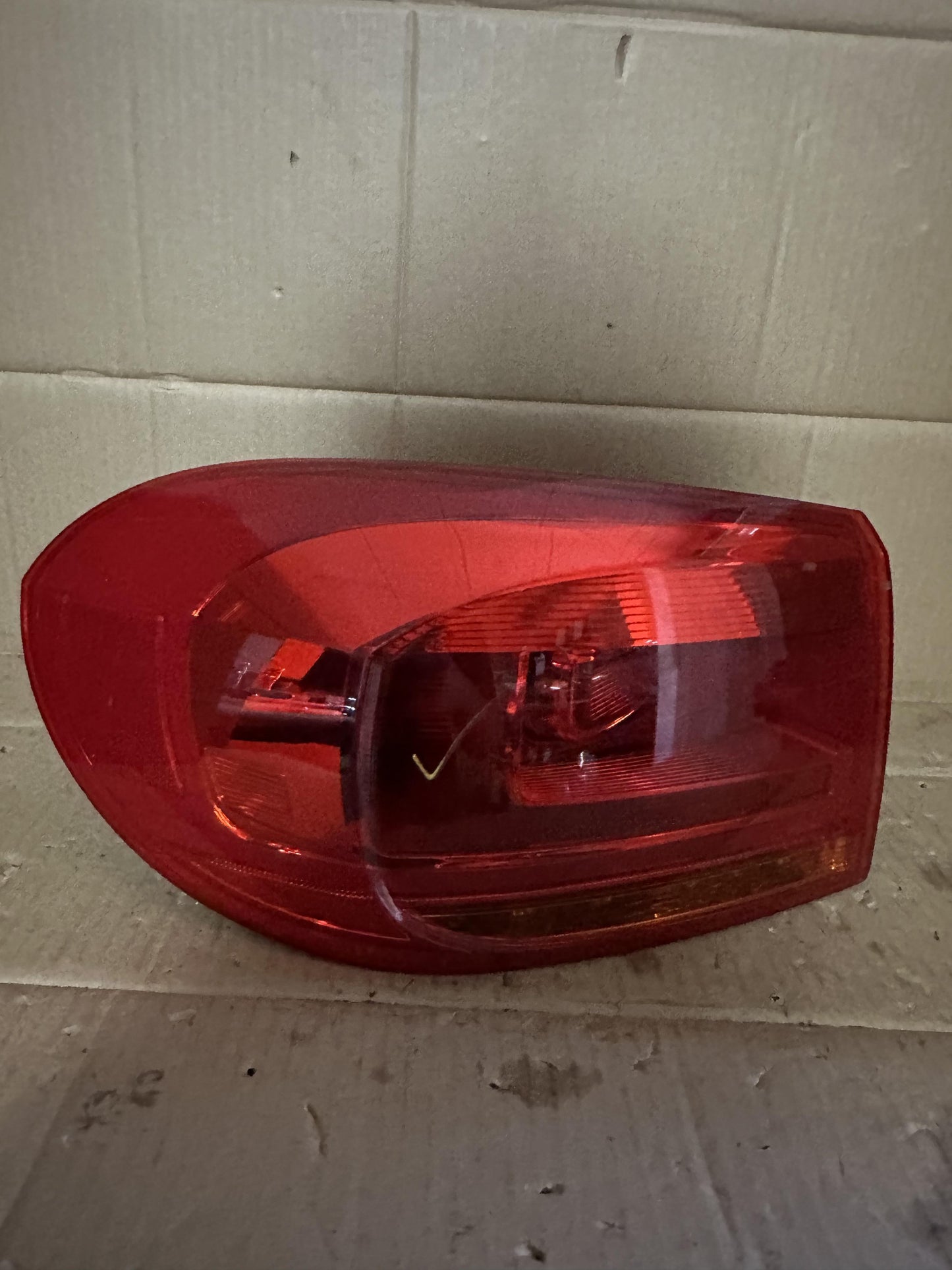 2016   Left Taillight