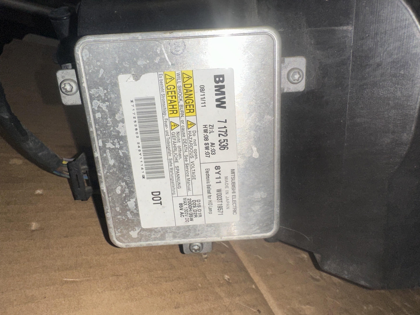 2010   Left Headlight