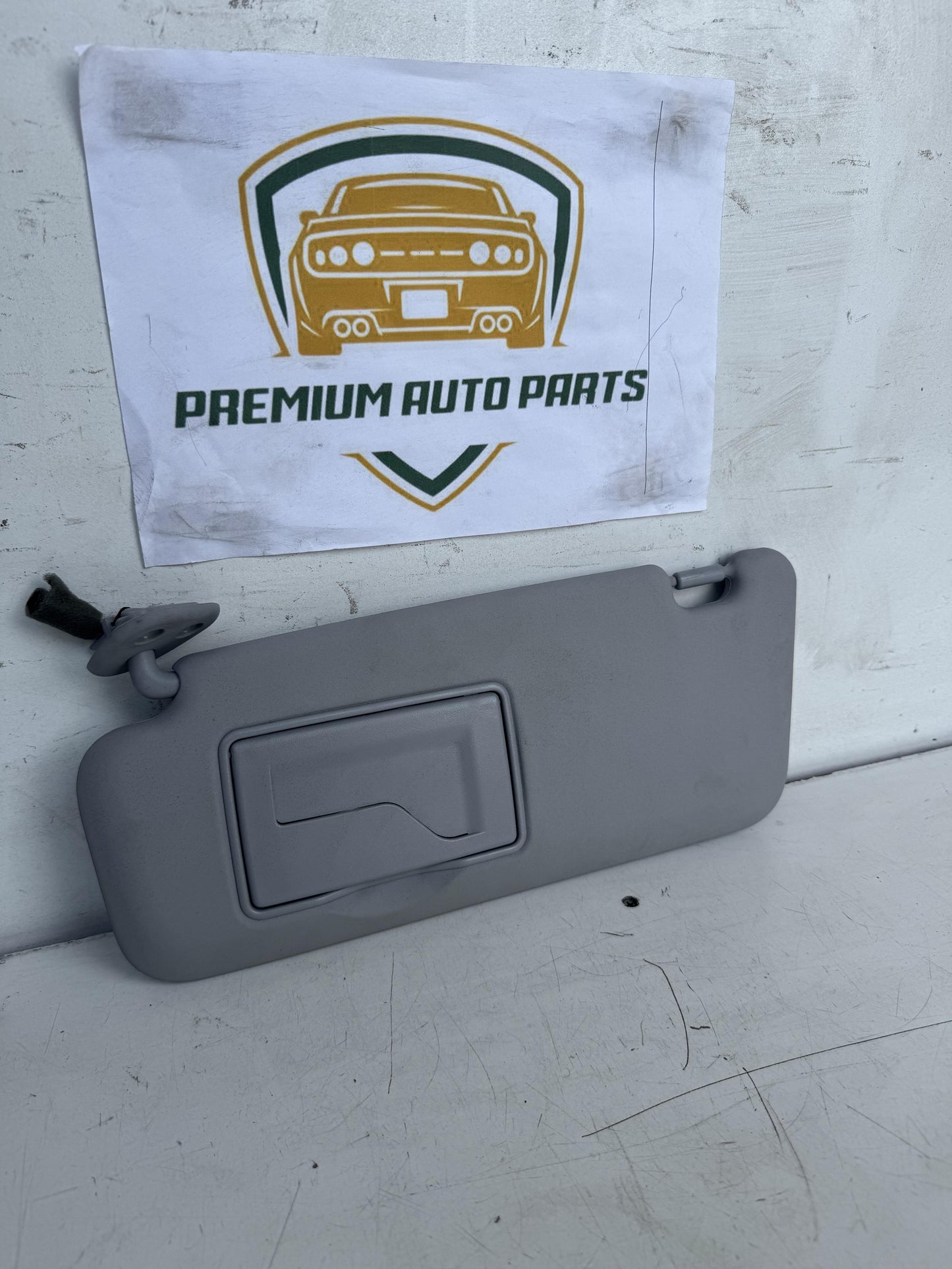 2009  FD Left Sun Visor
