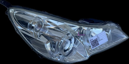 2012  V BM Right Headlight