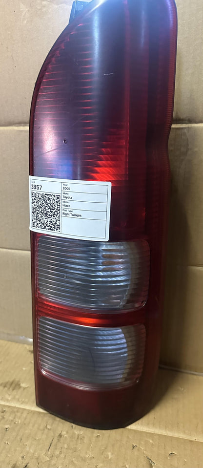 2005   Right Taillight