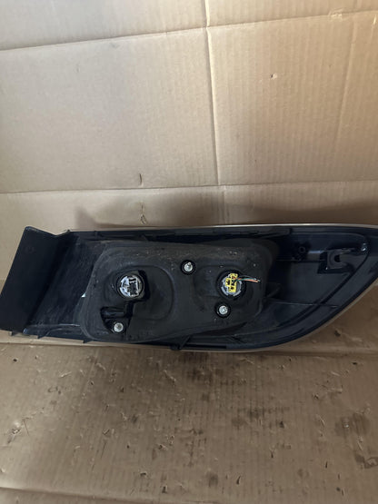 2013   Left Taillight