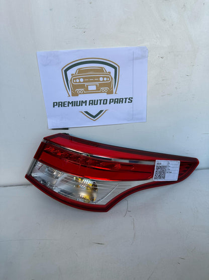 2014   Right Taillight