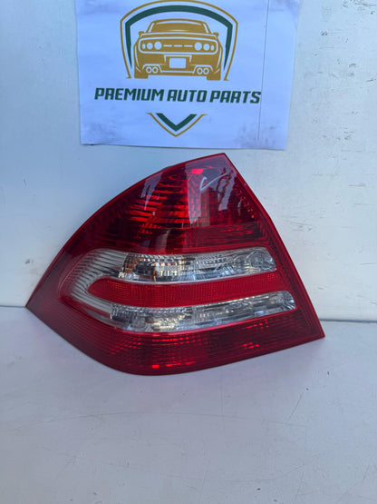 2005 Left Taillight