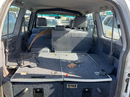 Toyota 
Land Cruiser