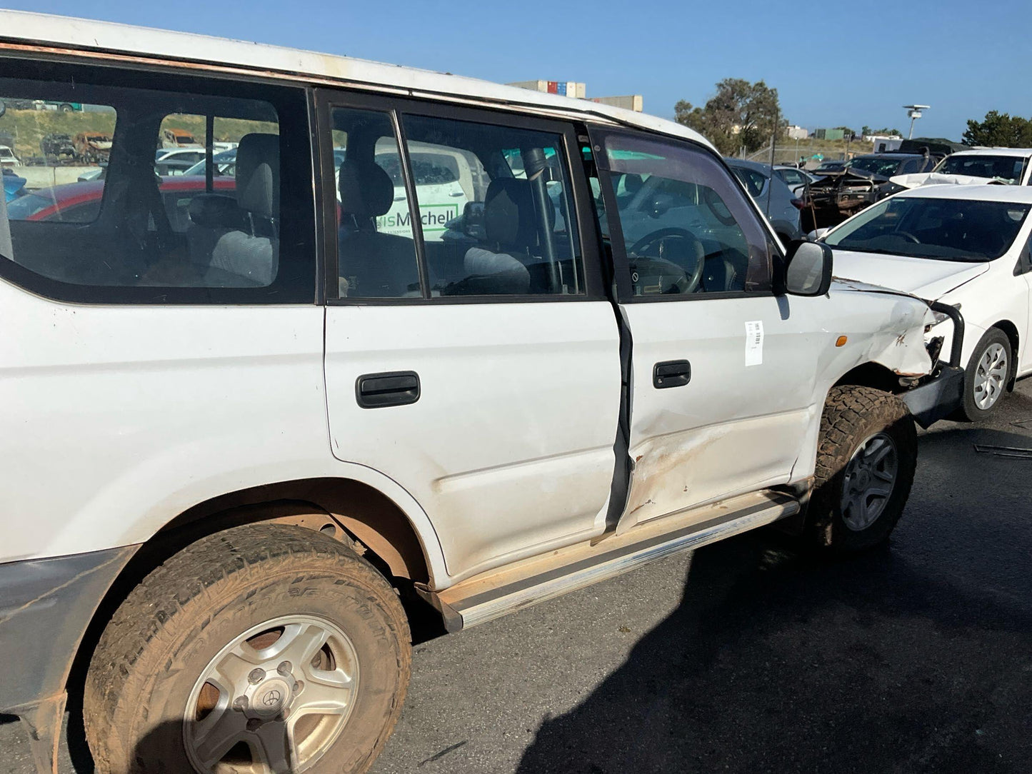 Toyota 
Land Cruiser