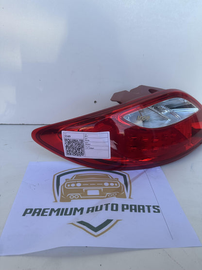 2013  II DE DH Left Taillight