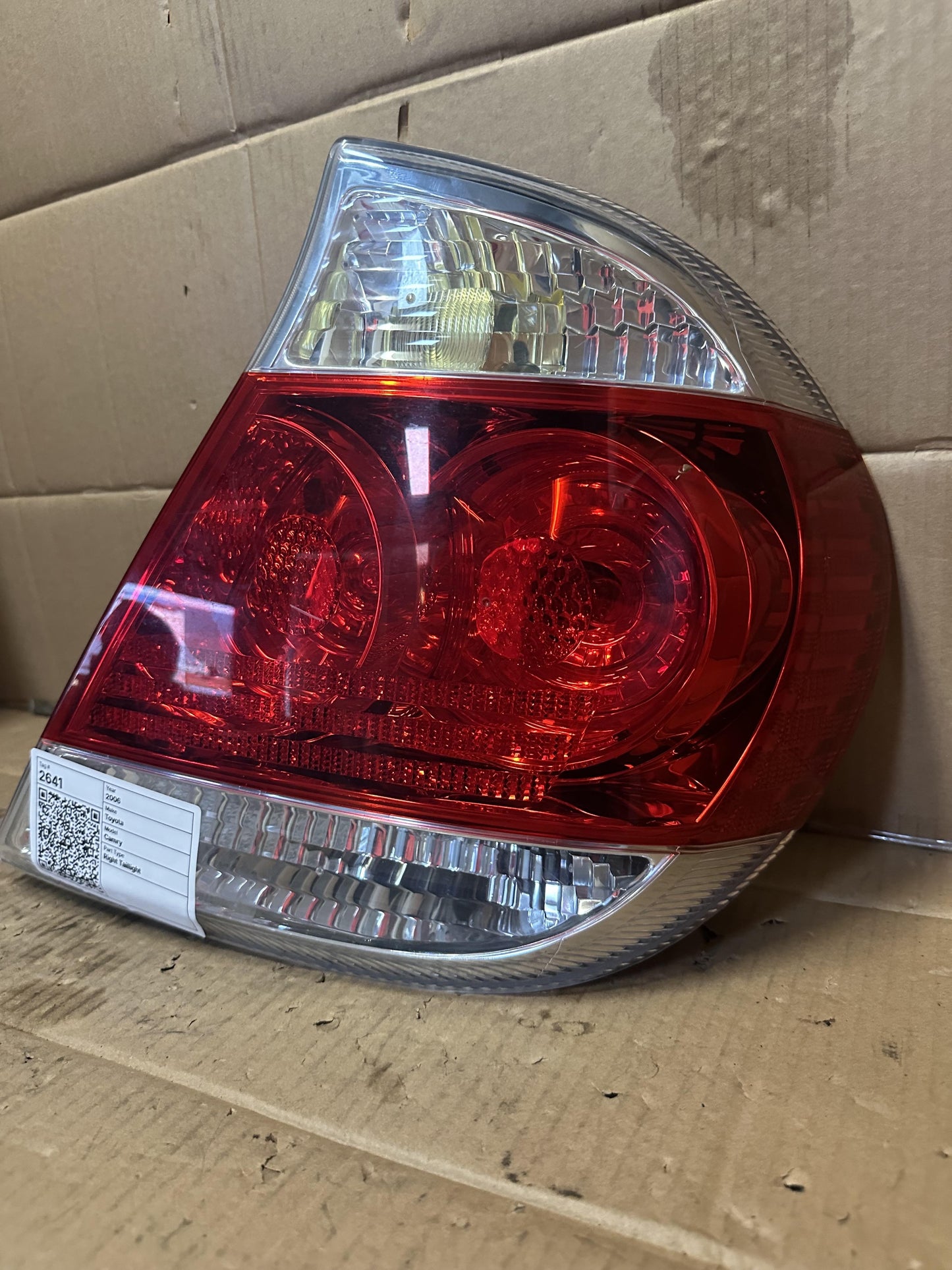 2006  XV30 Right Taillight