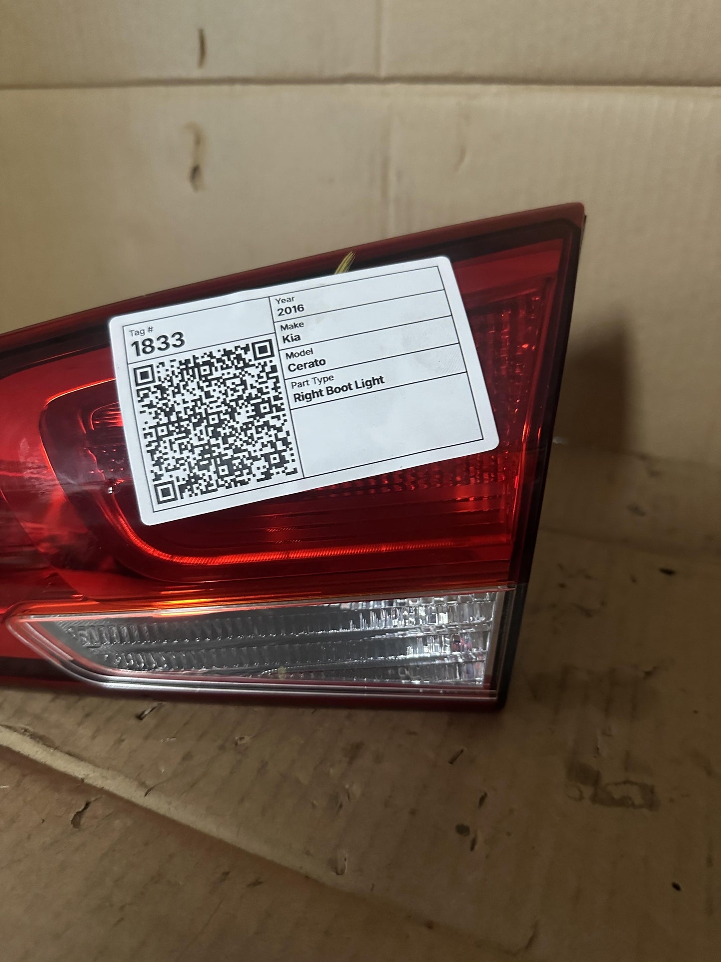 2016  YD Right Boot Light