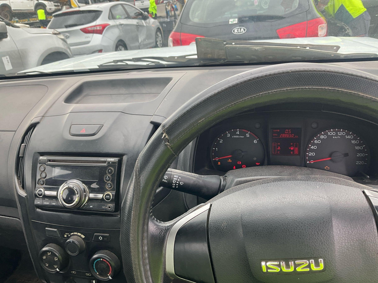 Isuzu 
D-Max