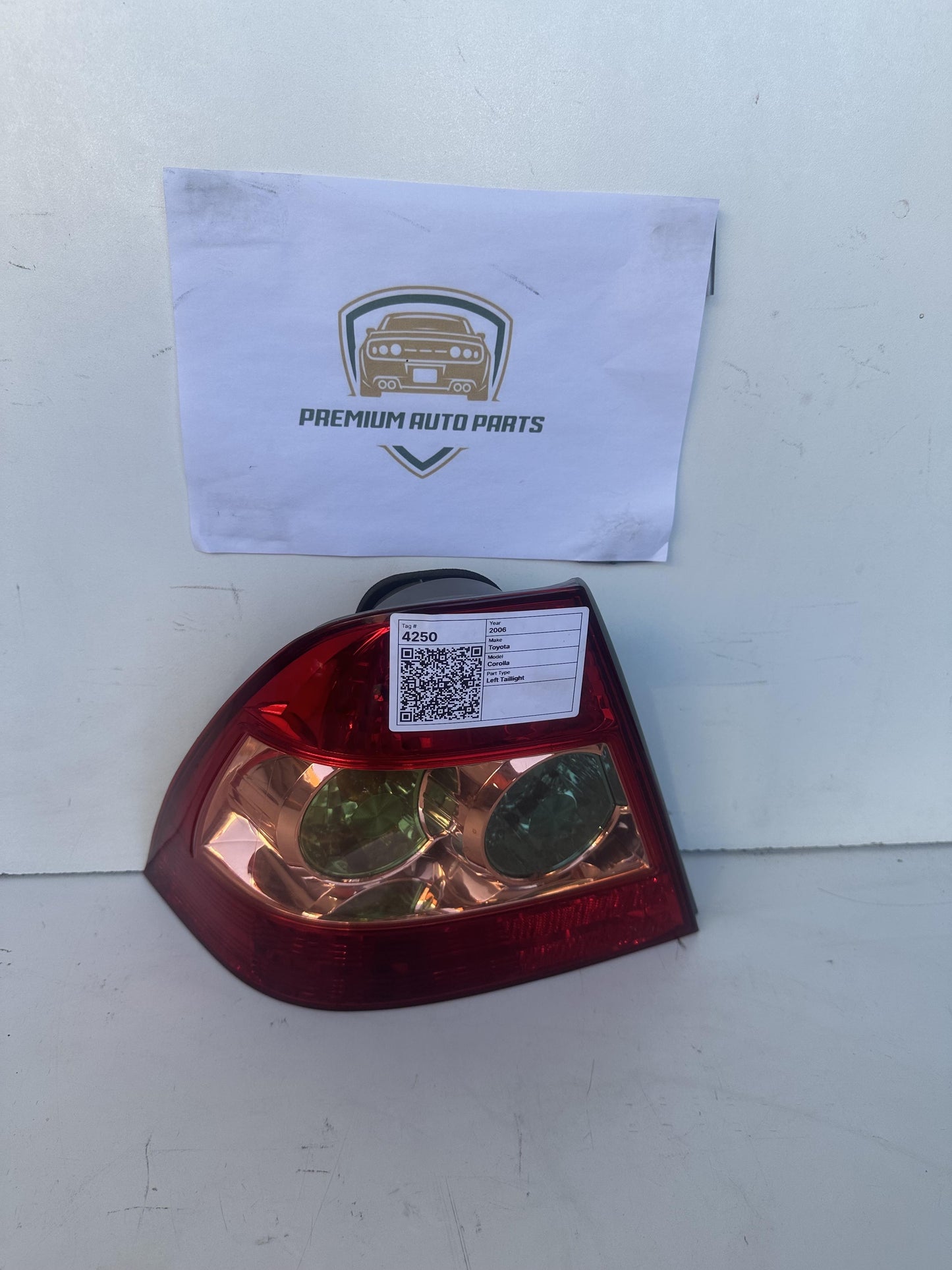 2006   Left Taillight