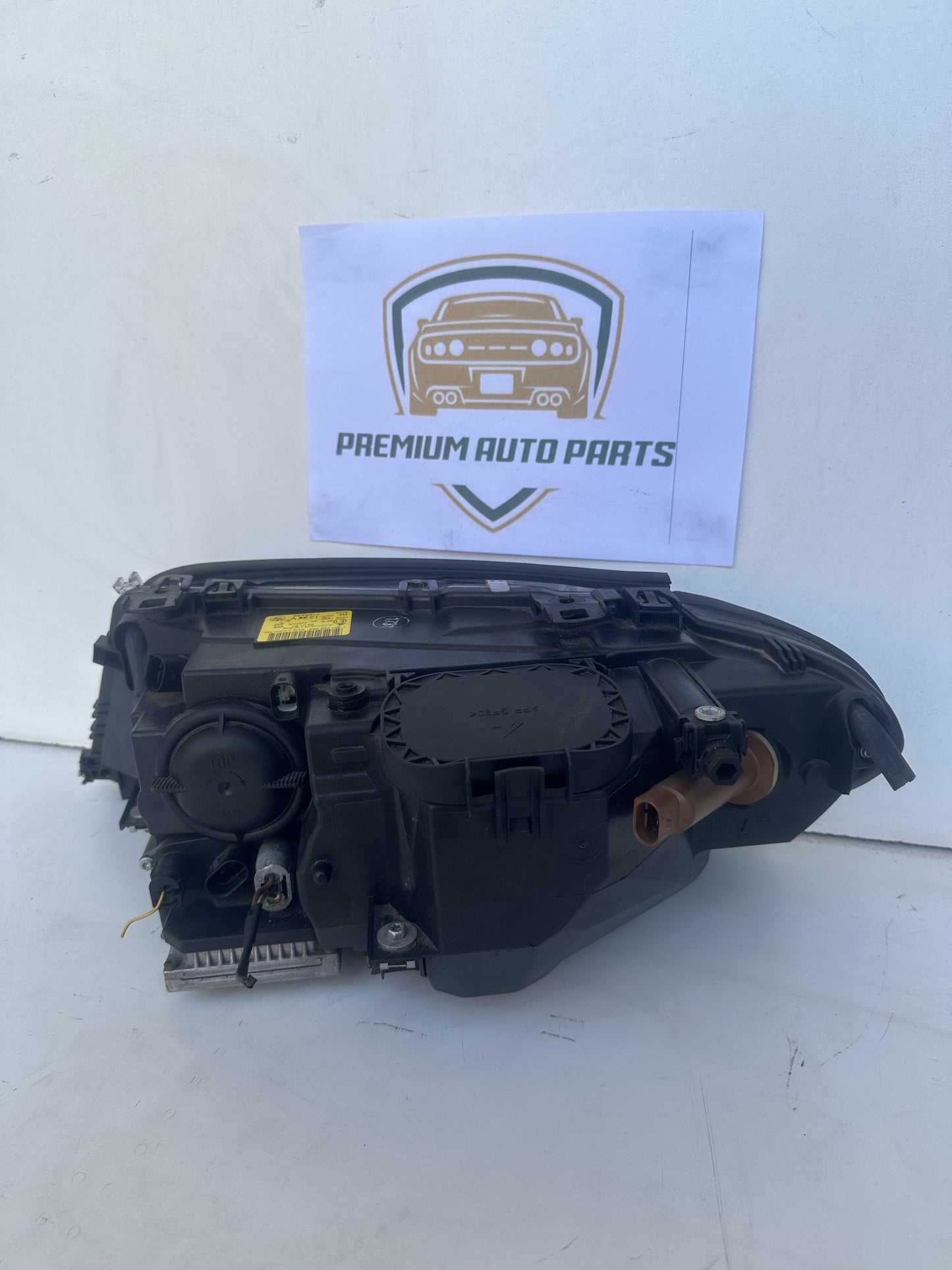 2004  E46 Left Headlight