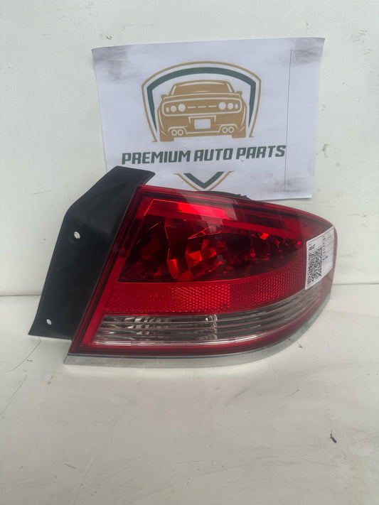 2006   Right Taillight
