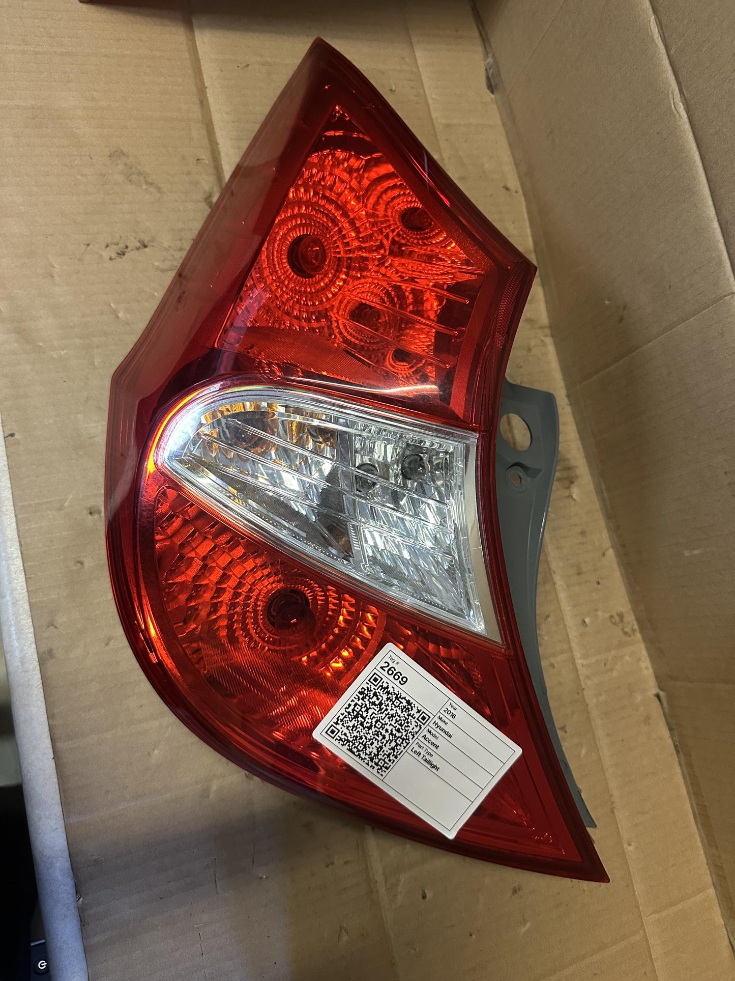 2016  RB Left Taillight