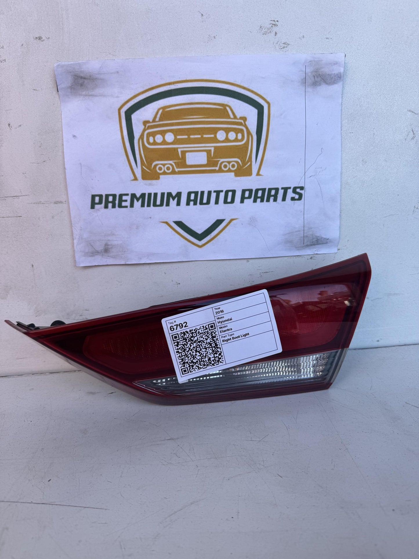 2016  AD Right Boot Light