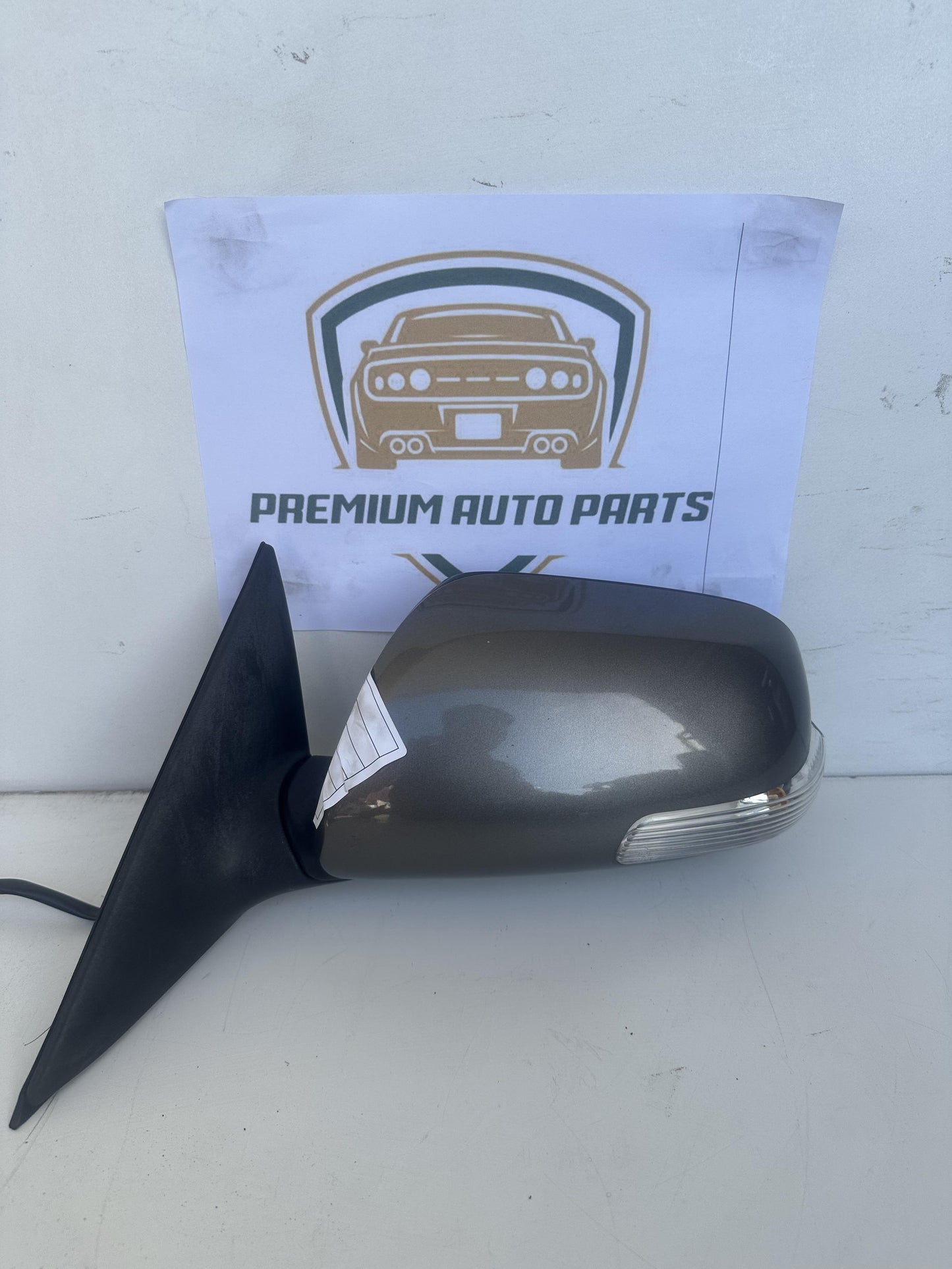 2010  V40 Left Door Mirror