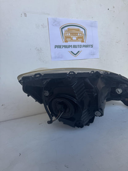 2009   Left Headlight
