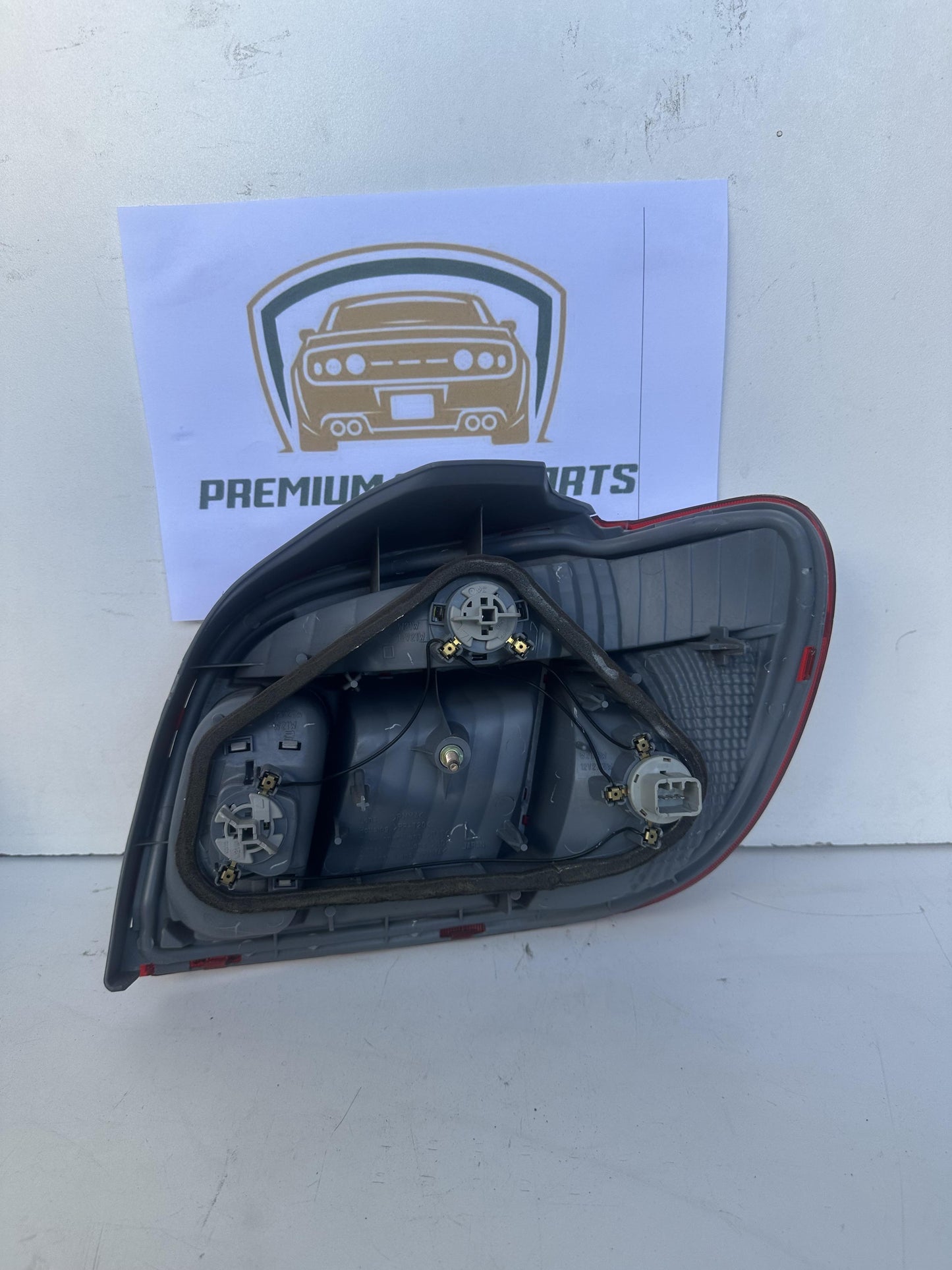 2003   Left Taillight