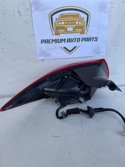 2015   Right Taillight