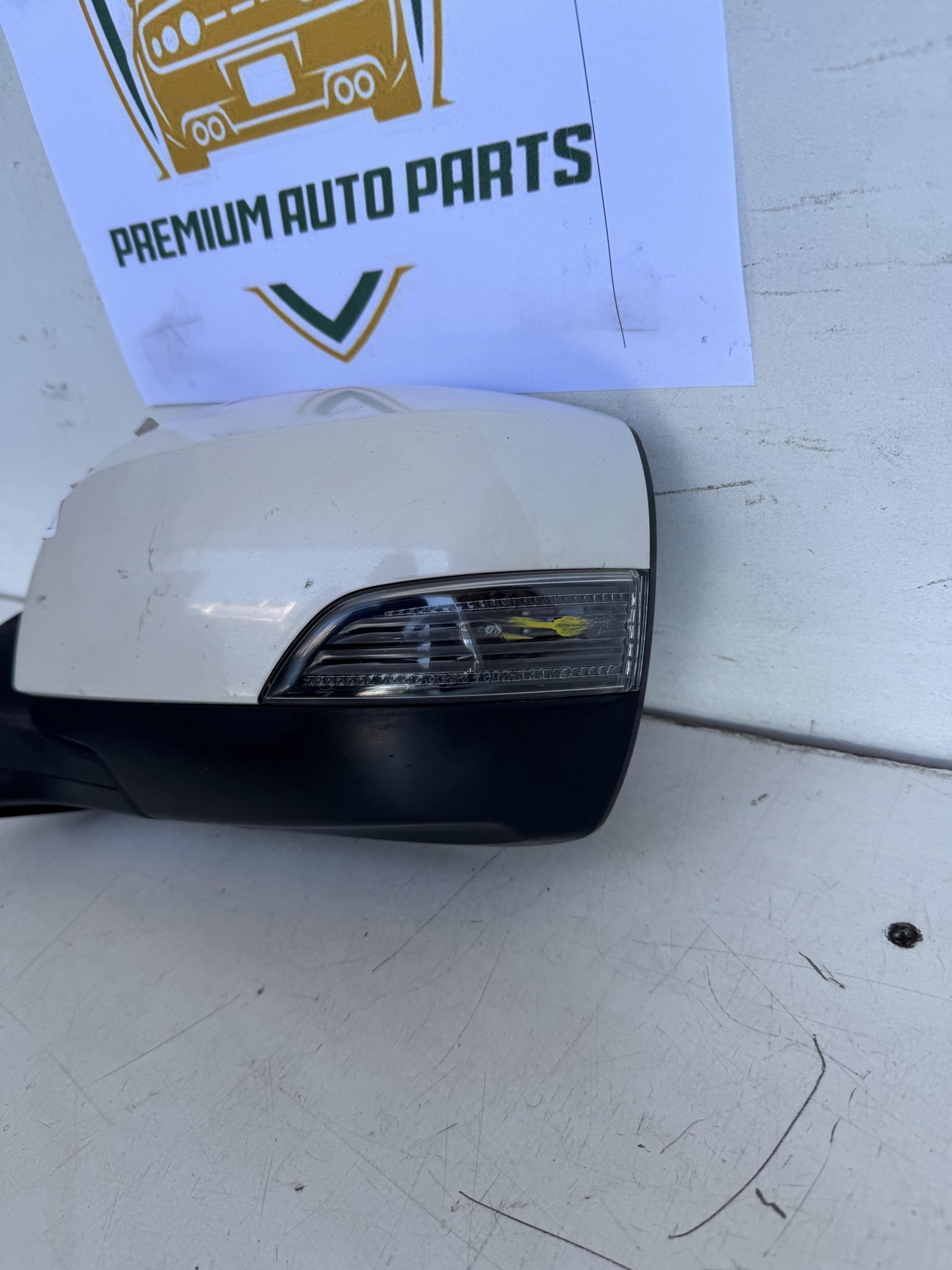 2012  V BM Left Door Mirror
