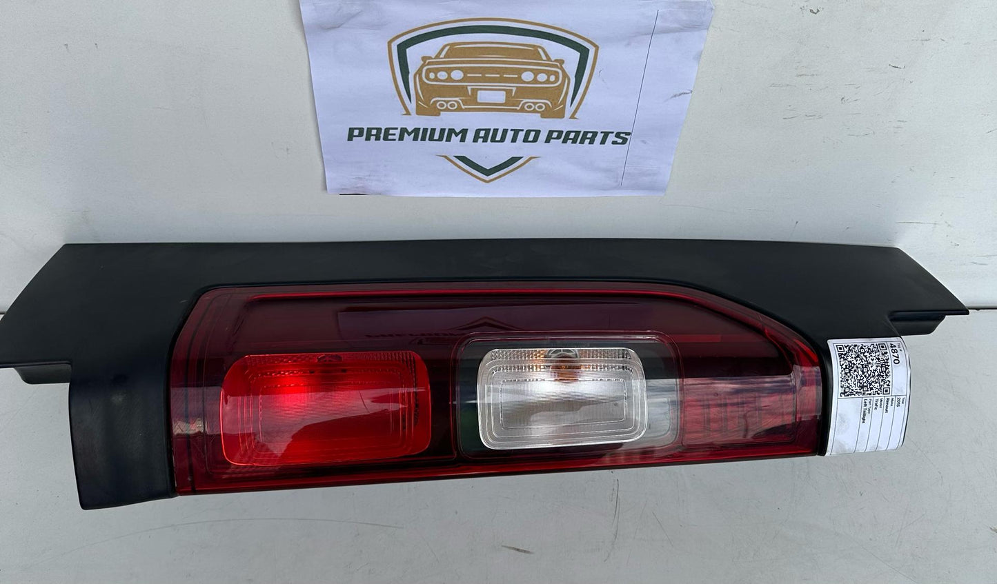 2015 Renault Trafic Left Taillight