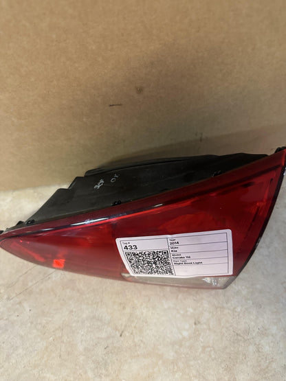 2014  Cerato Yd Right Boot Light