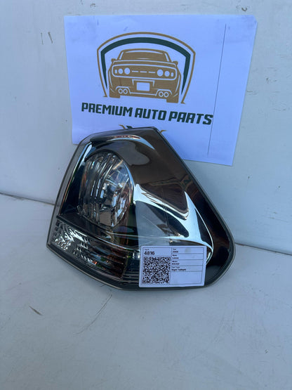 2008  U30 Right Taillight