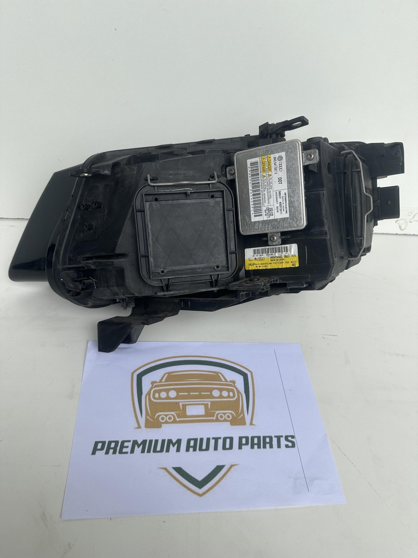 2010  8R Right Headlight