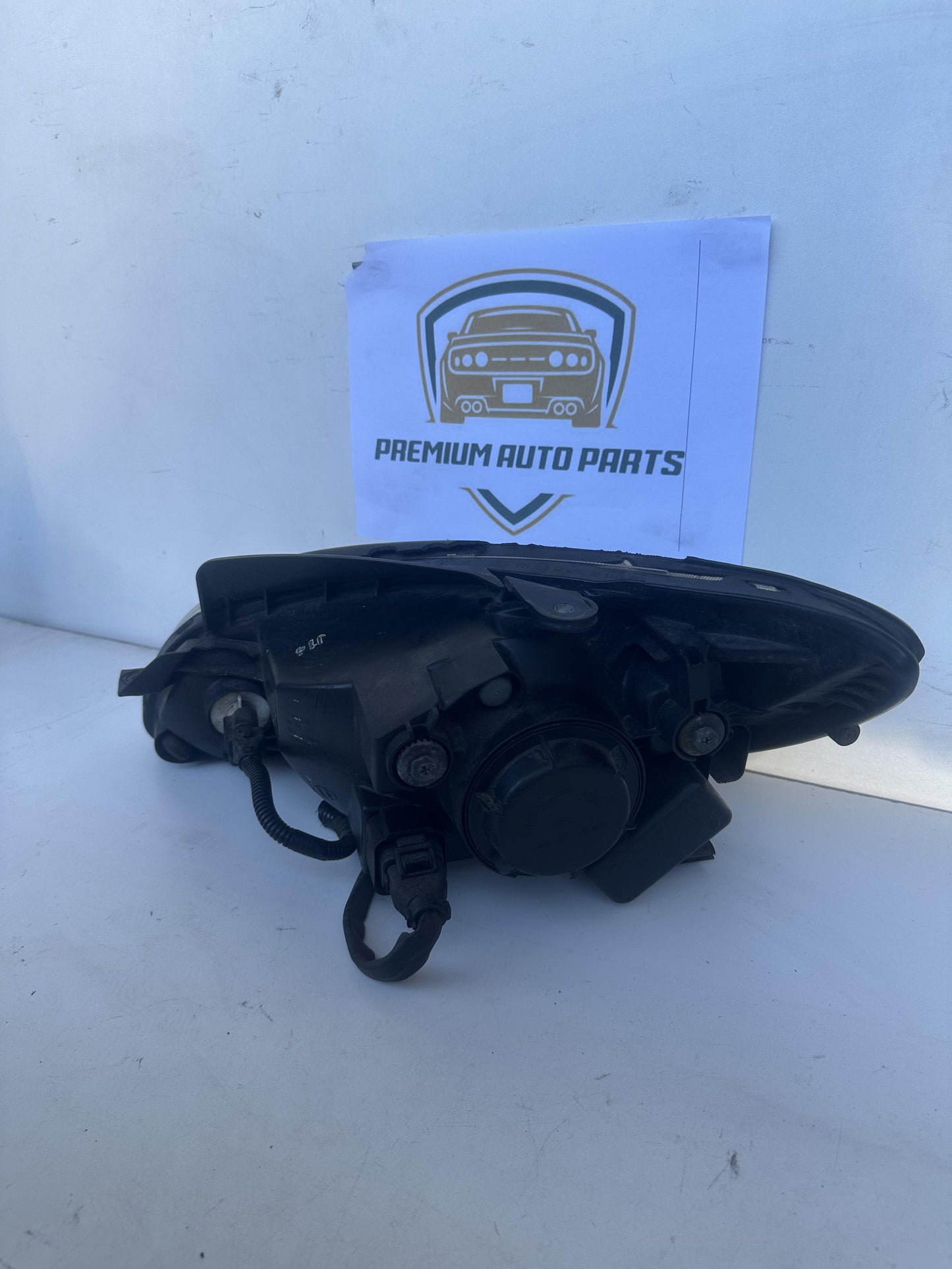 2006   Right Headlight