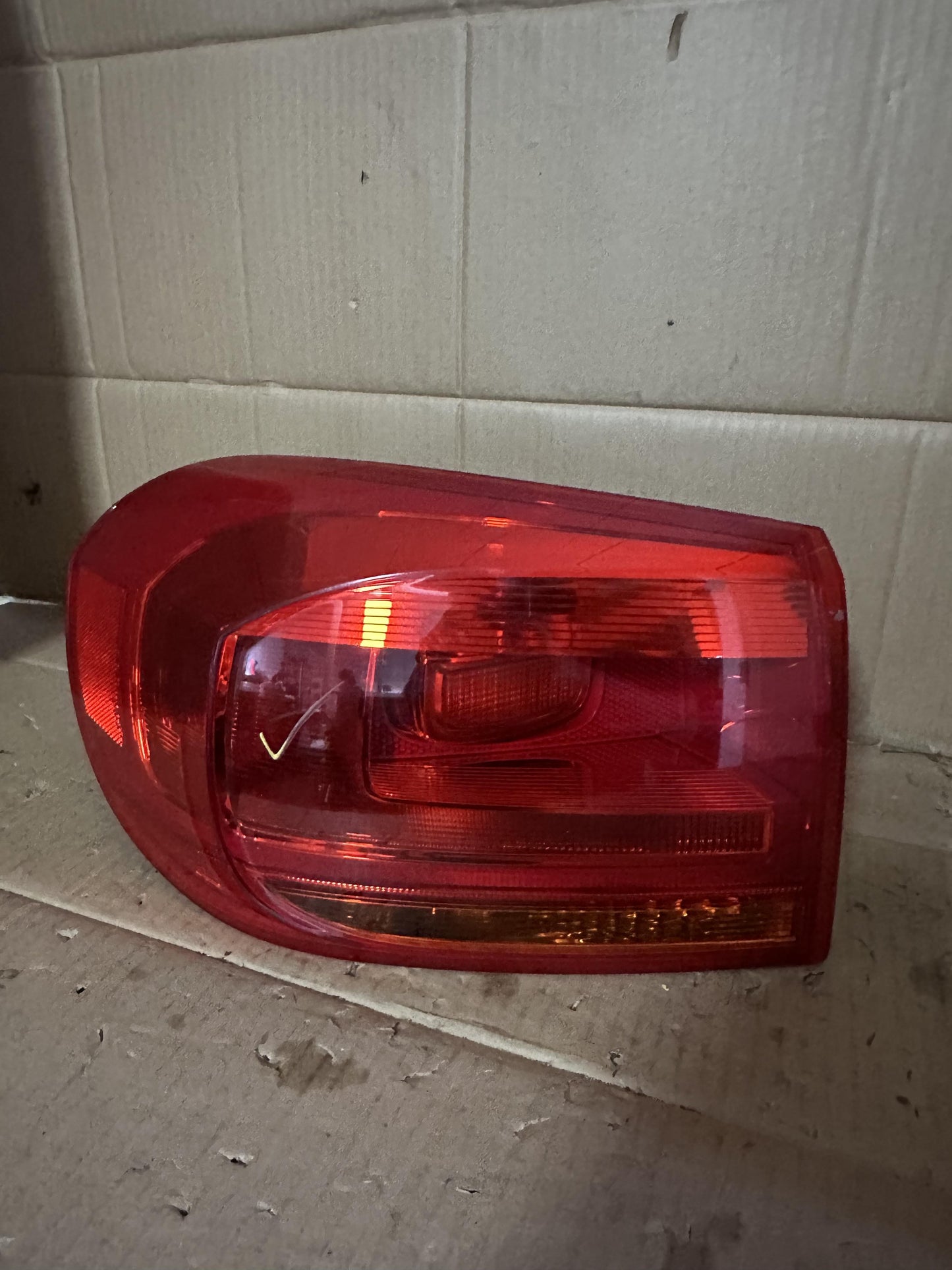2016   Left Taillight