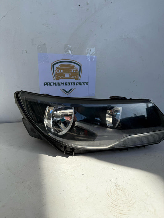 2012 Volkswagen Tiguan MK1 - 5N Right Headlight