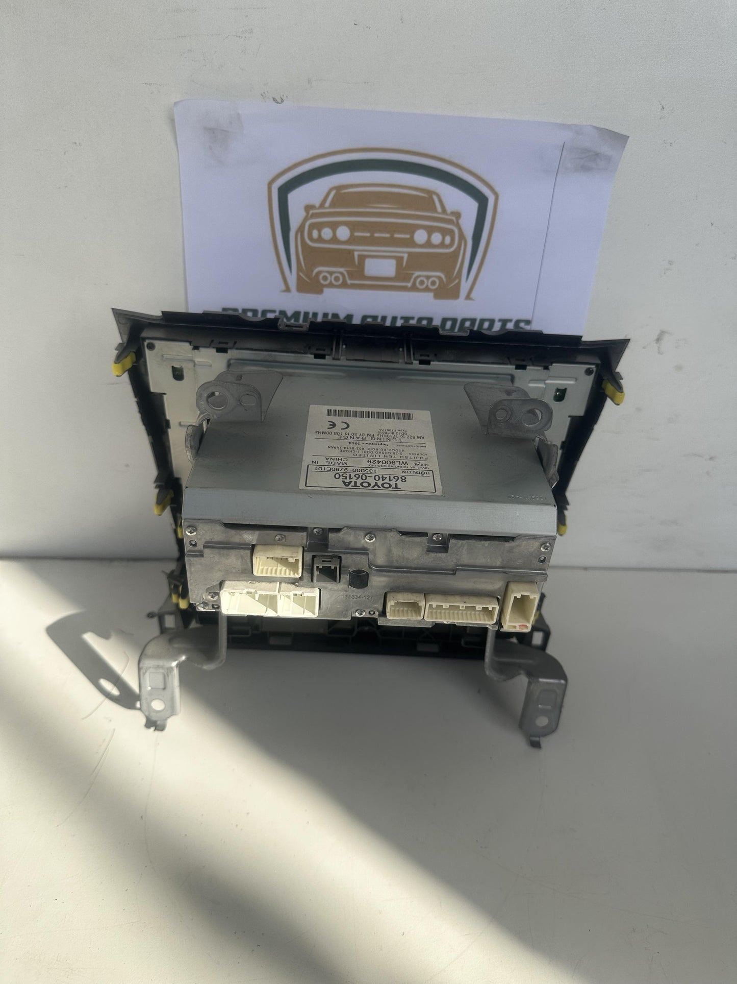 2014  V50 Stereo Head Unit
