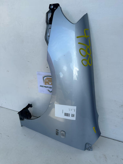 2006  E120 Left Front Guard